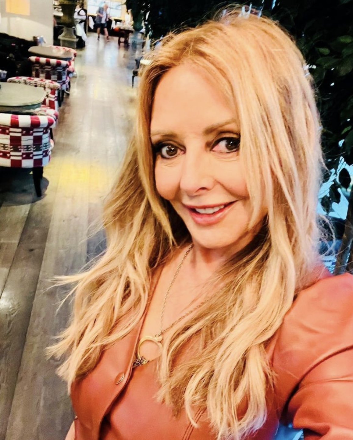 Carol Vorderman - leather slut #3phkRmZT