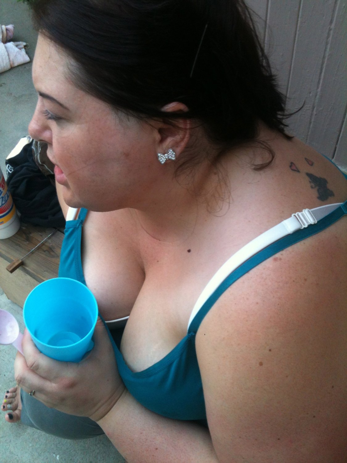 Olivia 47 is a dumb fuck pig Kik cromitwaford or snap Tom233274 for the same treatment #W9Wop0vm