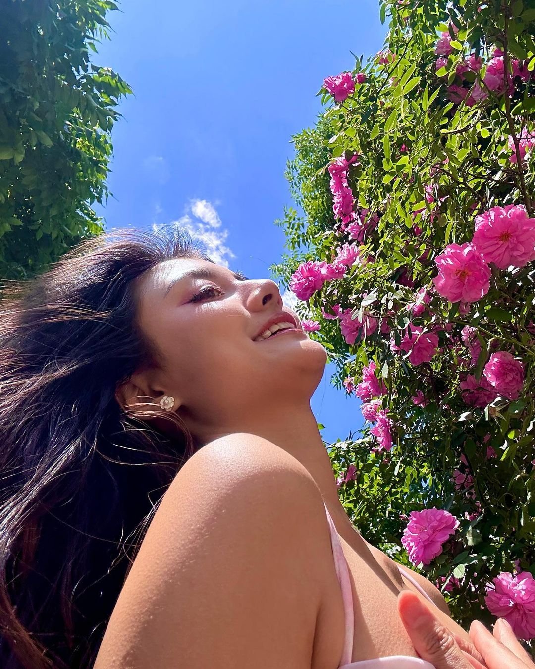 Chinese Asian Shows Off Top #JGHqeeci