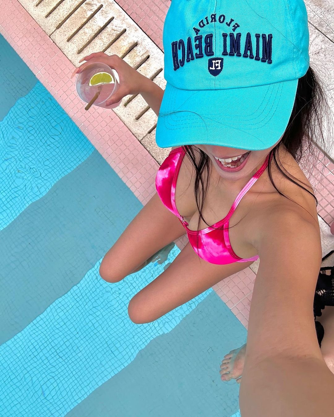 Chinese Asian Shows Off Top #XFwrixcX