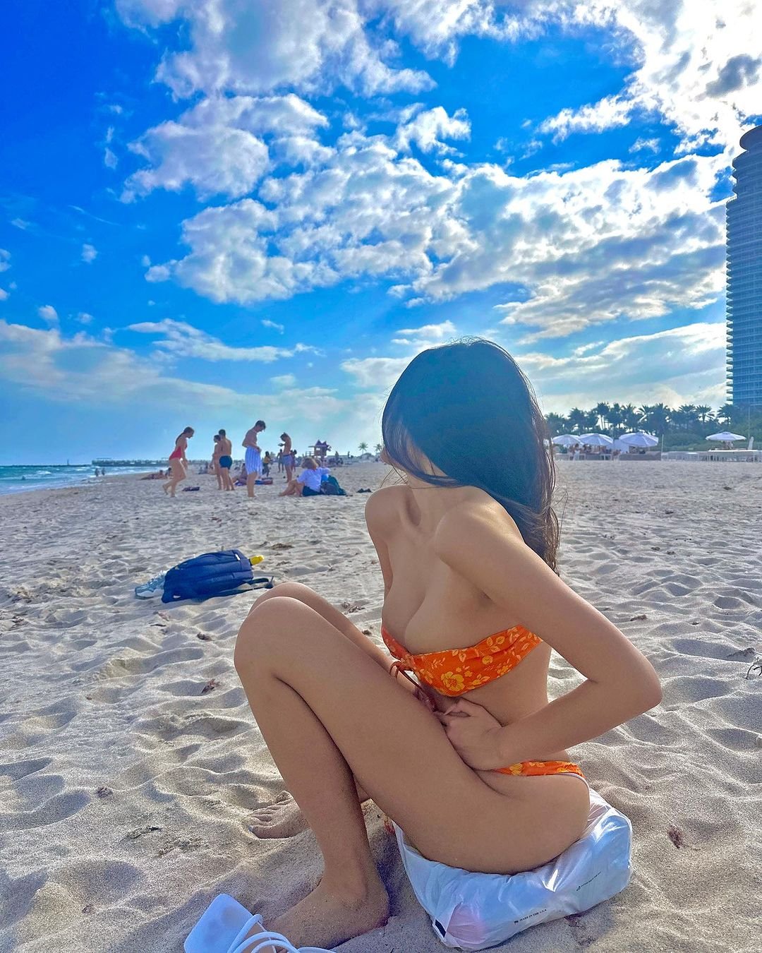 Chinese Asian Shows Off Top #Zzkl3NMq