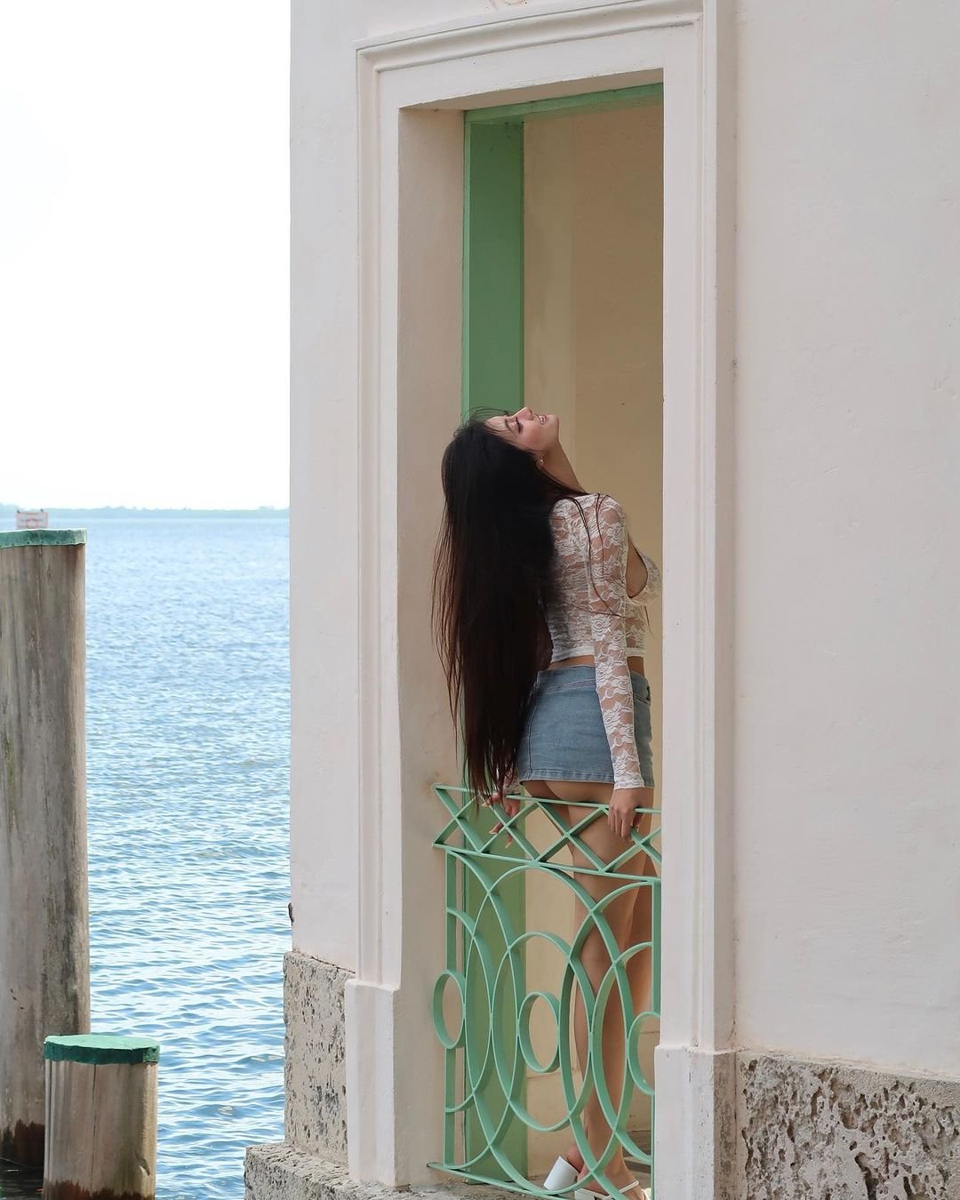 Chinese Asian Shows Off Top #bIaqWZo3