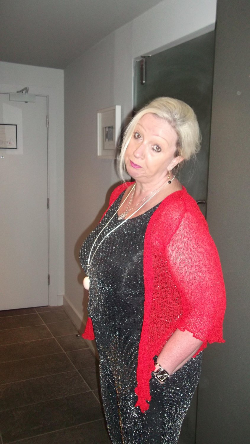 IL UK wife Linda #FQozNhEz