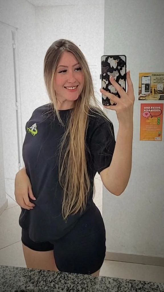 Putinha loirinha #c8SrPSA8