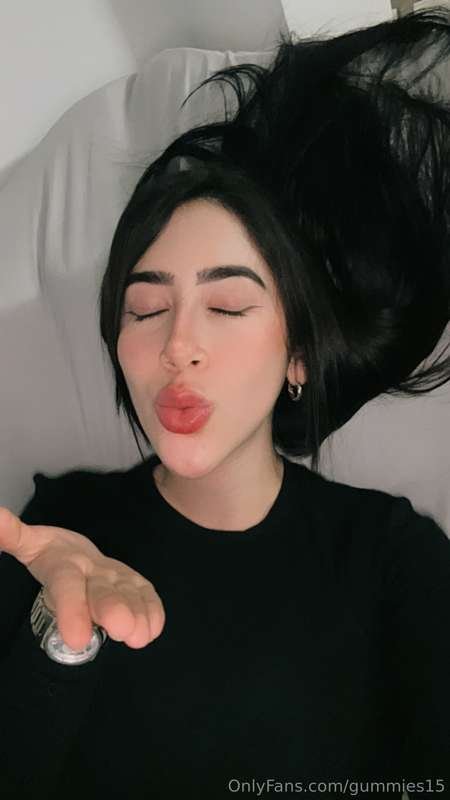 Latina #GgpUgbYR