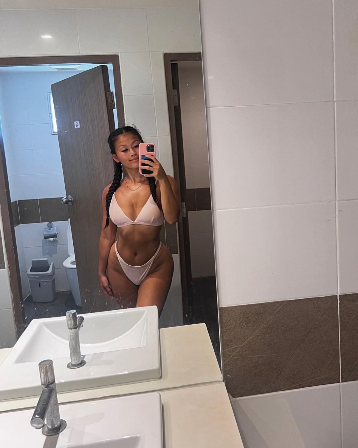 Swedish Gym PAAG fucktoy #wdIMBE1k