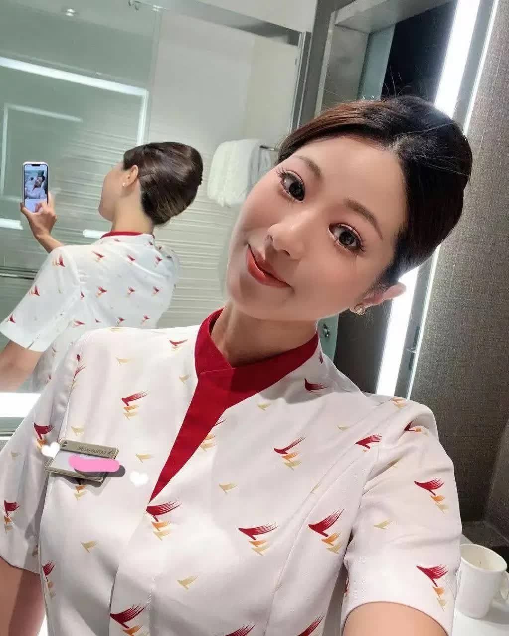 Real asian flight attendant cheating at the hotel during her layover #wCSAX3S6