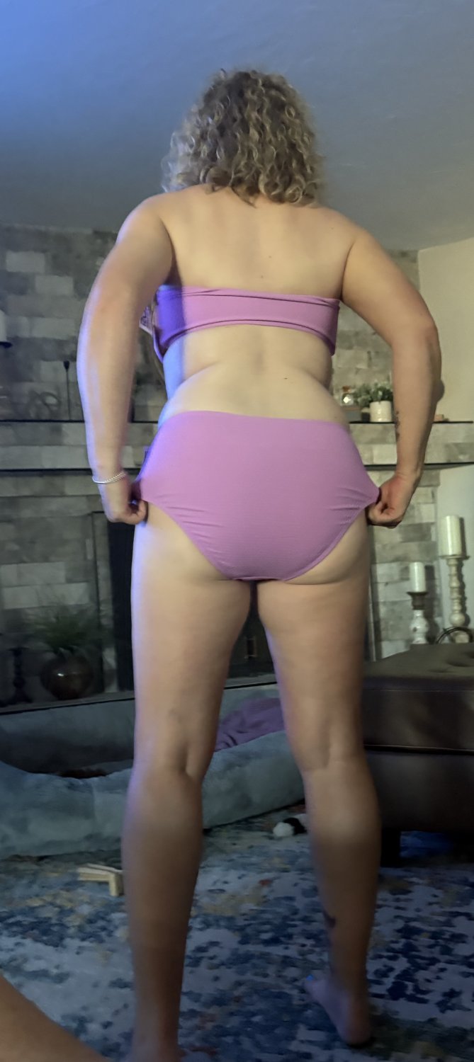 Milf wife naked with sexy tits from USA (dress and undress) #AAMJ0fFQ