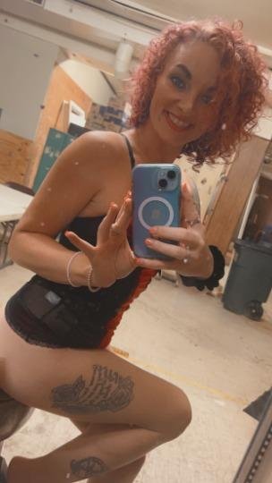 100% real petite Mature milf fingers her fat pussy lips loud moaning fingering #P5nxq62j